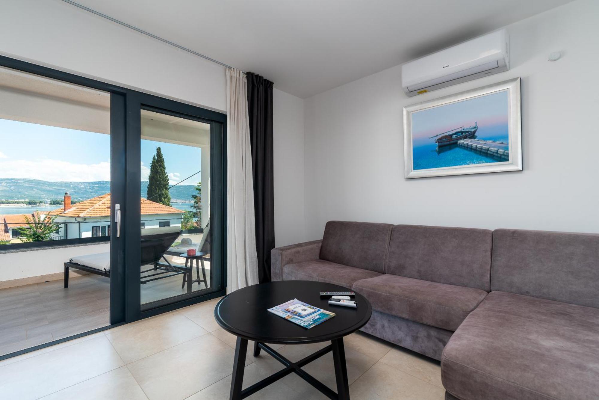 Maca Apartments & Suites Trogir Exterior photo